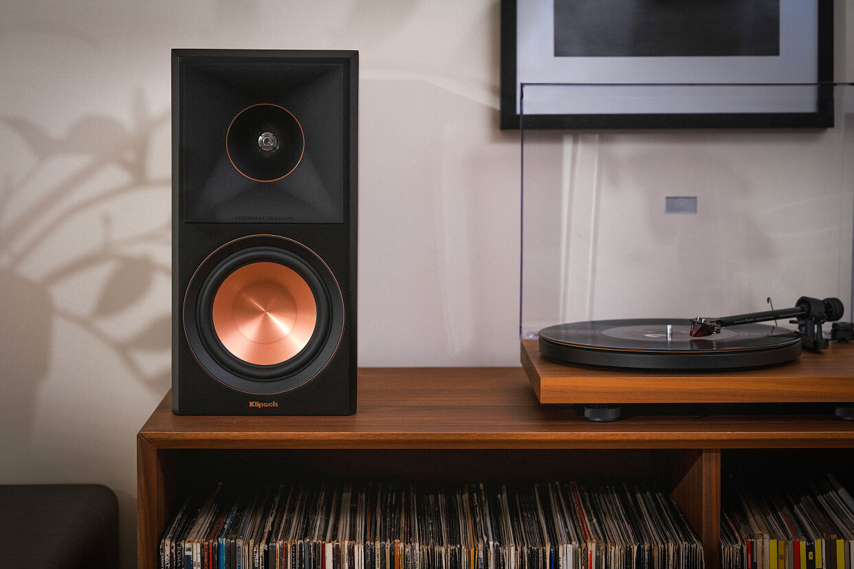 Klipsch-Reference-Close-up_02