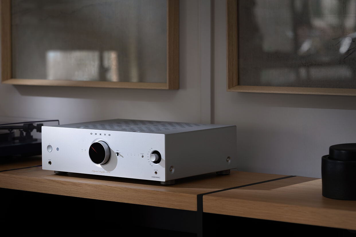 Onkyo-Icon-A-50-SI-Life-11