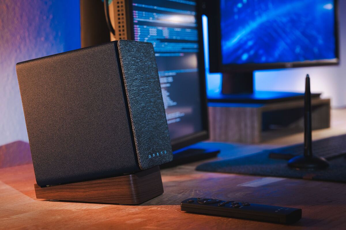 Amazon Ready-Onkyo-GX-10DB-Lifestyle_16