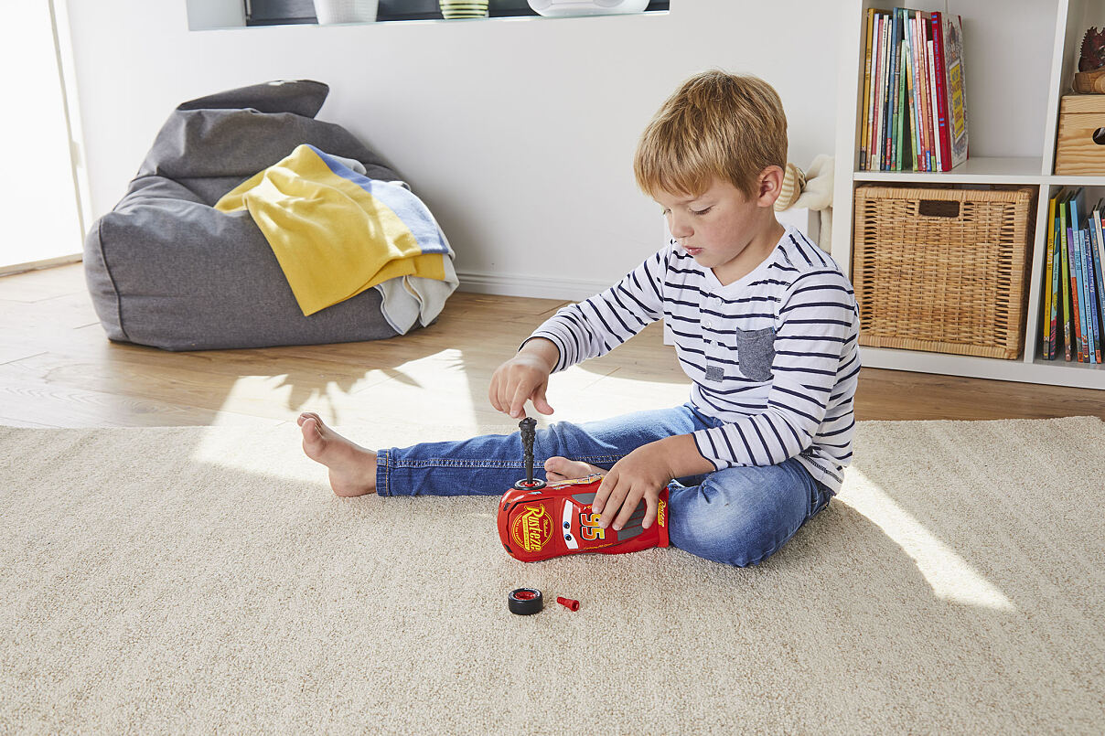 Revell_Build&Play_Cars_LightningMcQueen_06
