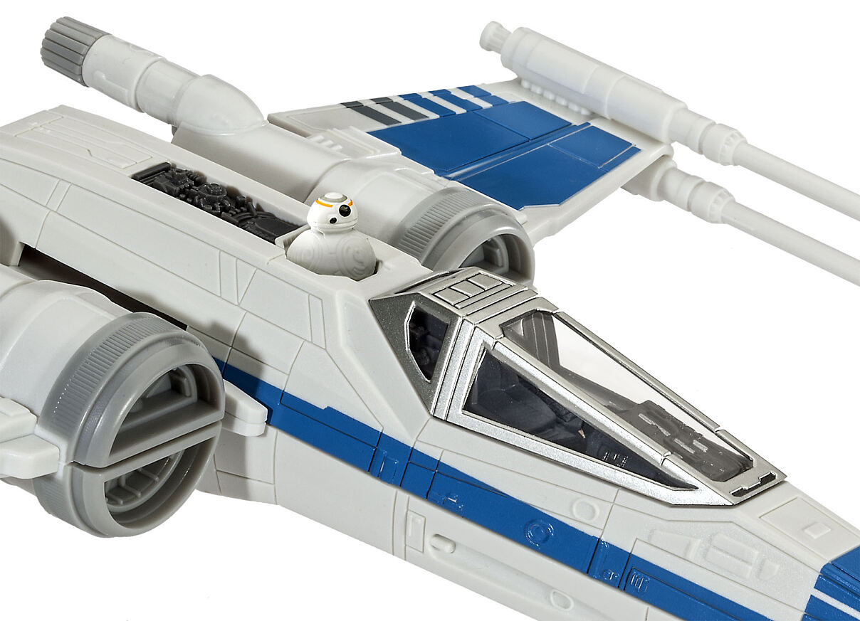 Revell_Build&Play_SW_ResistanceXWing_03