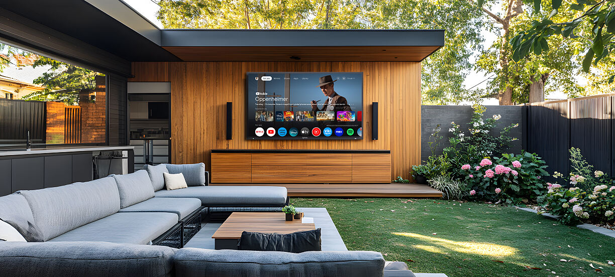 Cinema Pro 110_zoll_Helio Outdoor TV