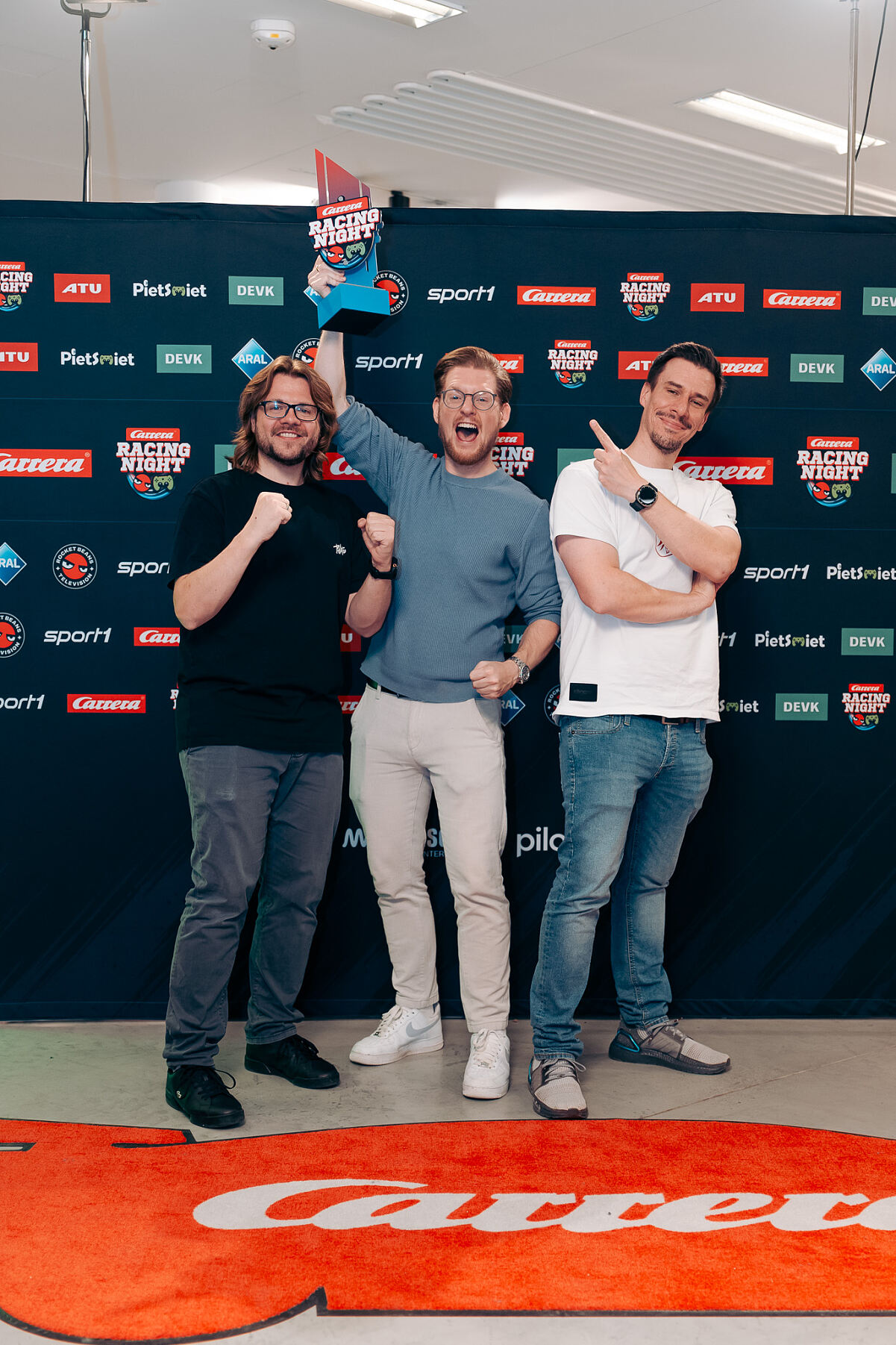 Carrera Racing Night_ARTVEL STUDIOS_Gewinner_Team PietSmiet