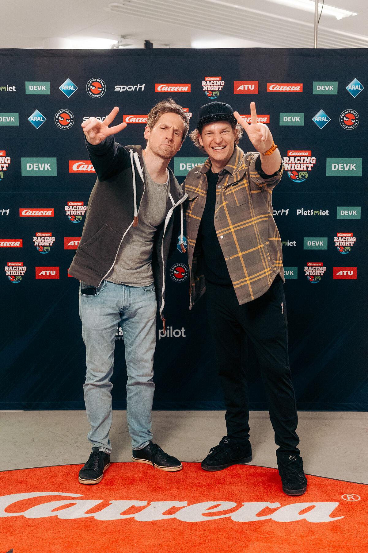 Carrera Racing Night_ARTVEL STUDIOS_Hosts