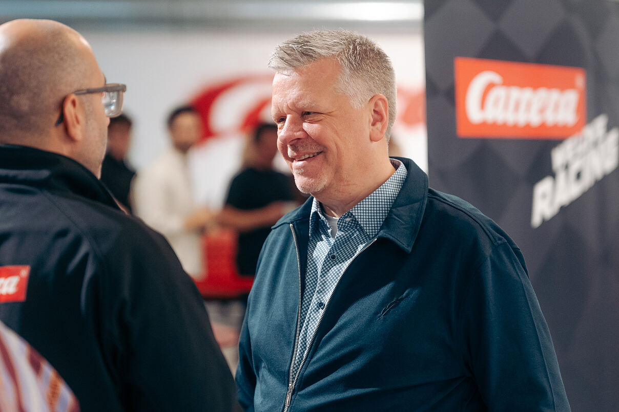 Carrera Racing Night_ARTVEL STUDIOS_Roger Kettler_Director Marketing