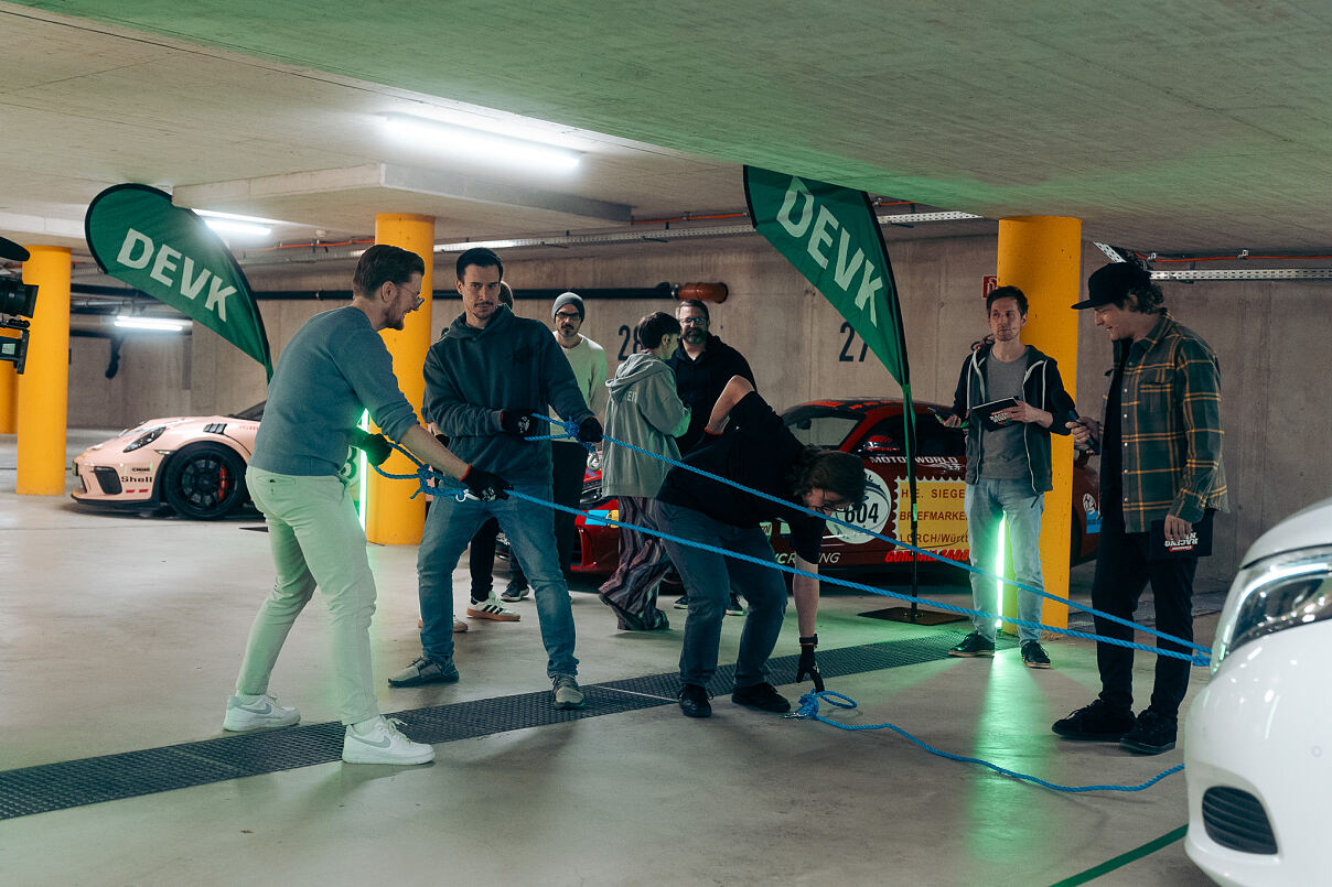 Carrera Racing Night_ARTVEL STUDIOS_DEVK Challenge